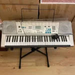 Продам синтезатор LK CASIO300 tu