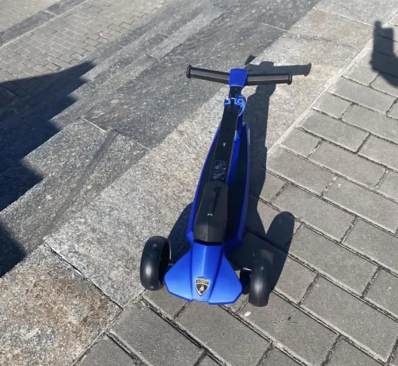 Татат: Детский самокат Lamborghini