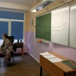 Школьная и аудиторная мебель