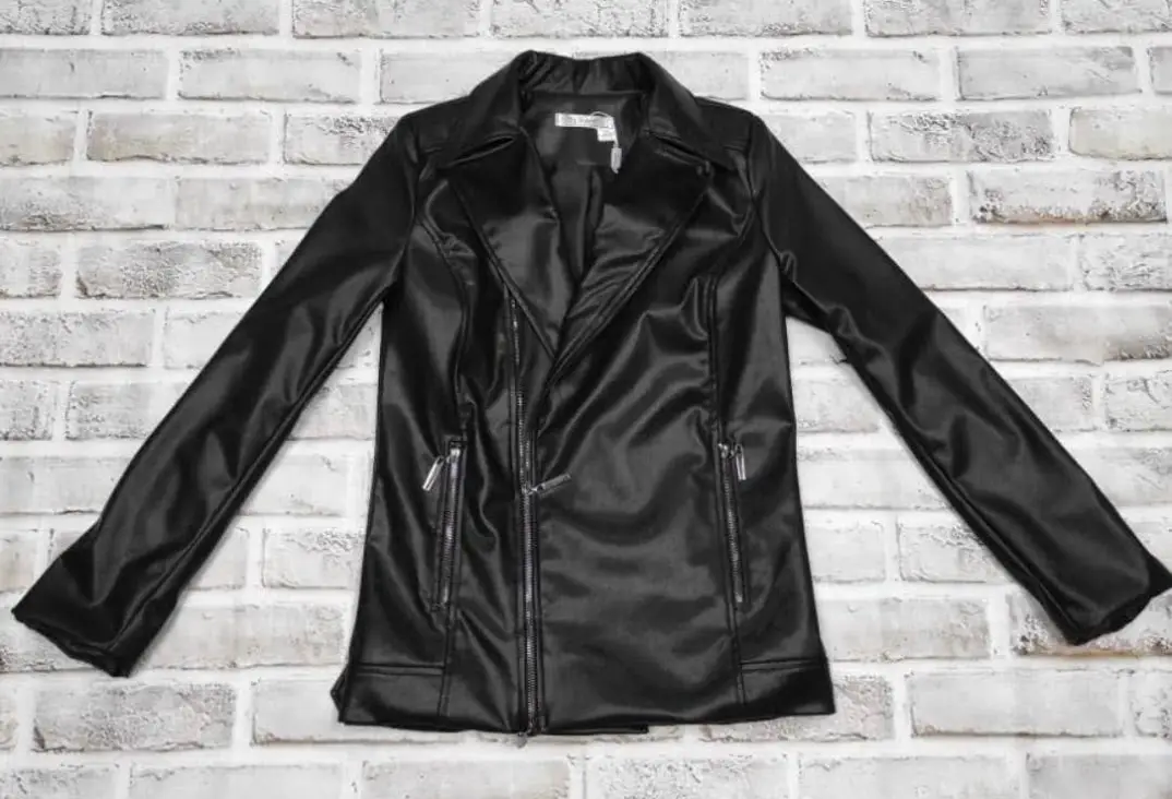 Женская куртка-косуха с косой молнией чёрная , ТАтат объявления