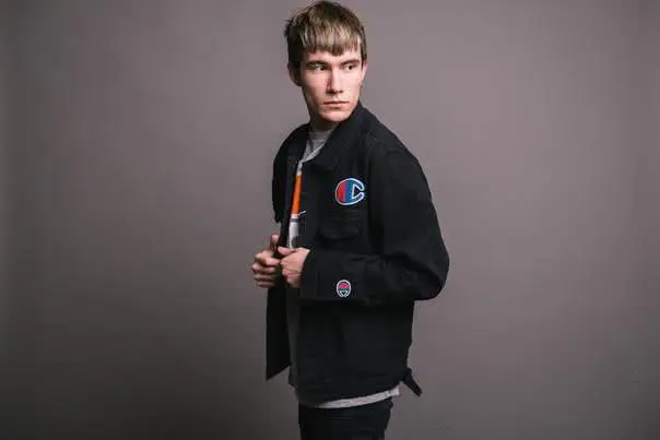 Татат: Джинсовка Champion чёрная