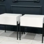 Стильные прикроватные тумбы для спальни