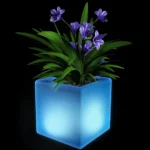 Светодиодная ваза куб PIAZZA на аккумуляторе