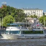 Круиз на панорамном теплоходе Ривер Лаунж