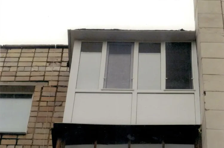 Крыша на балкон с отделкой потолка, ТАтат объявления