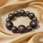 Браслет Sandeltra Skog из сандала ручной работы