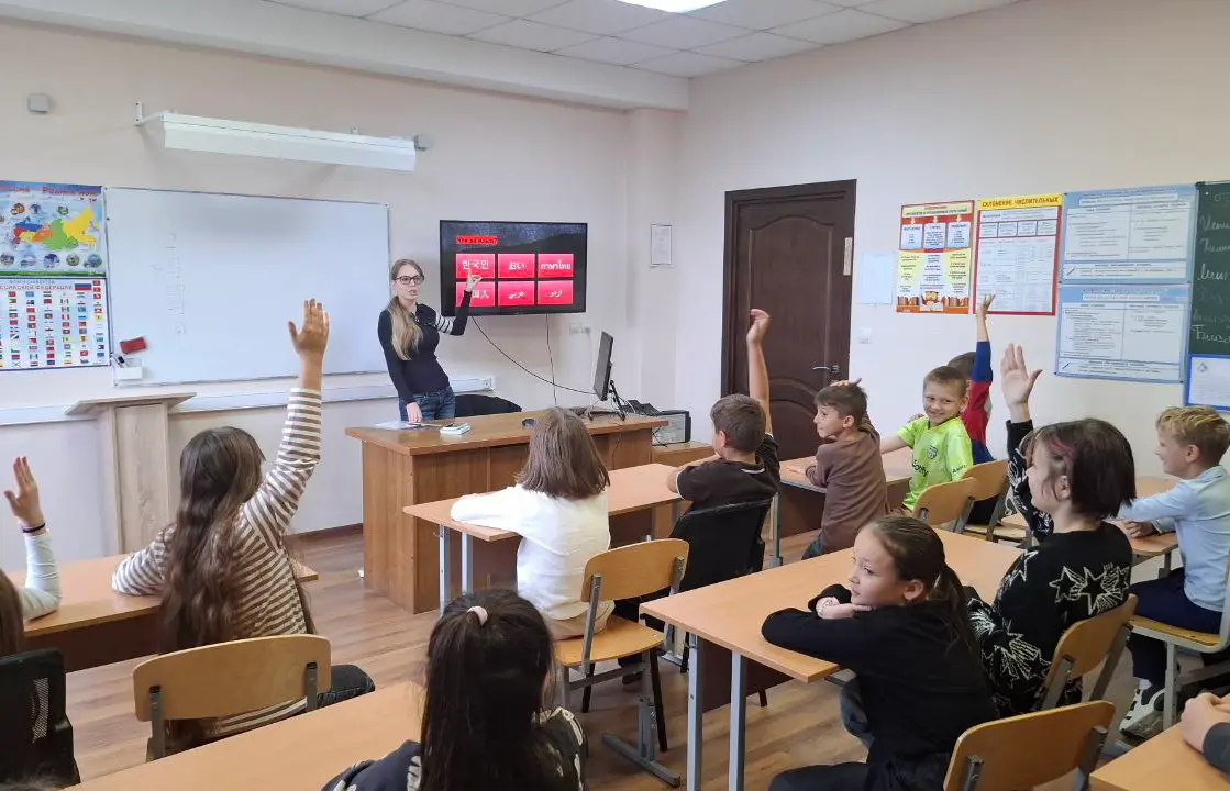 Приглашаем на обучение в частную школу Образование Плюс, объявление на Татат