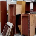 Вывоз и утилизация старой стенки