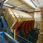 Оператор на линии обработки древесины