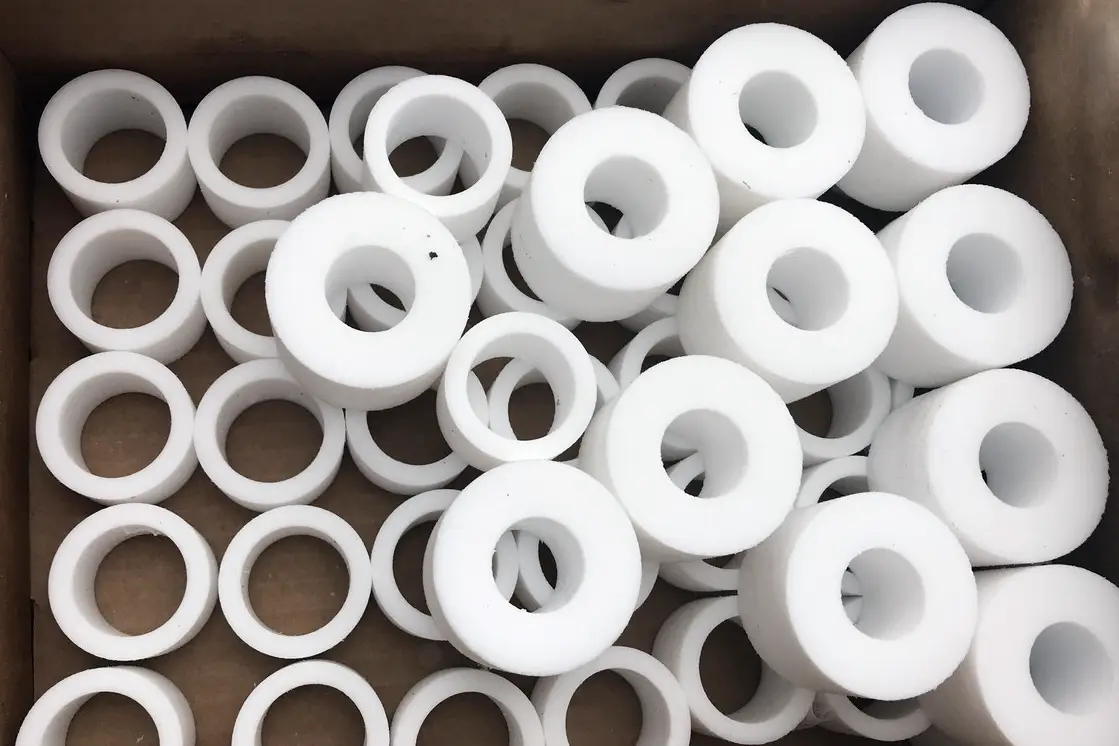 Куплю фторопласт трубы ленты и химическое сырьё