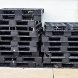 Приём пластиковых поддонов и пластиковых изделий