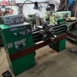 Токарно винторезный станок TUM35D от Famot Pleszew