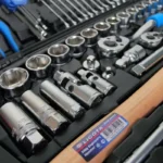 Инструменты для ремонта автомобилей