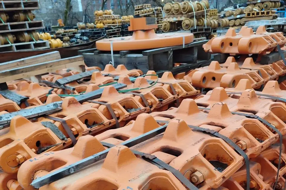 Надёжные запчасти для экскаваторов Komatsu PC3000