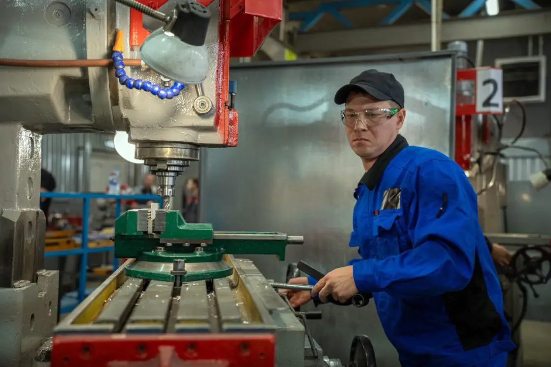 Вакансия фрезеровщика на заводе в Рязани