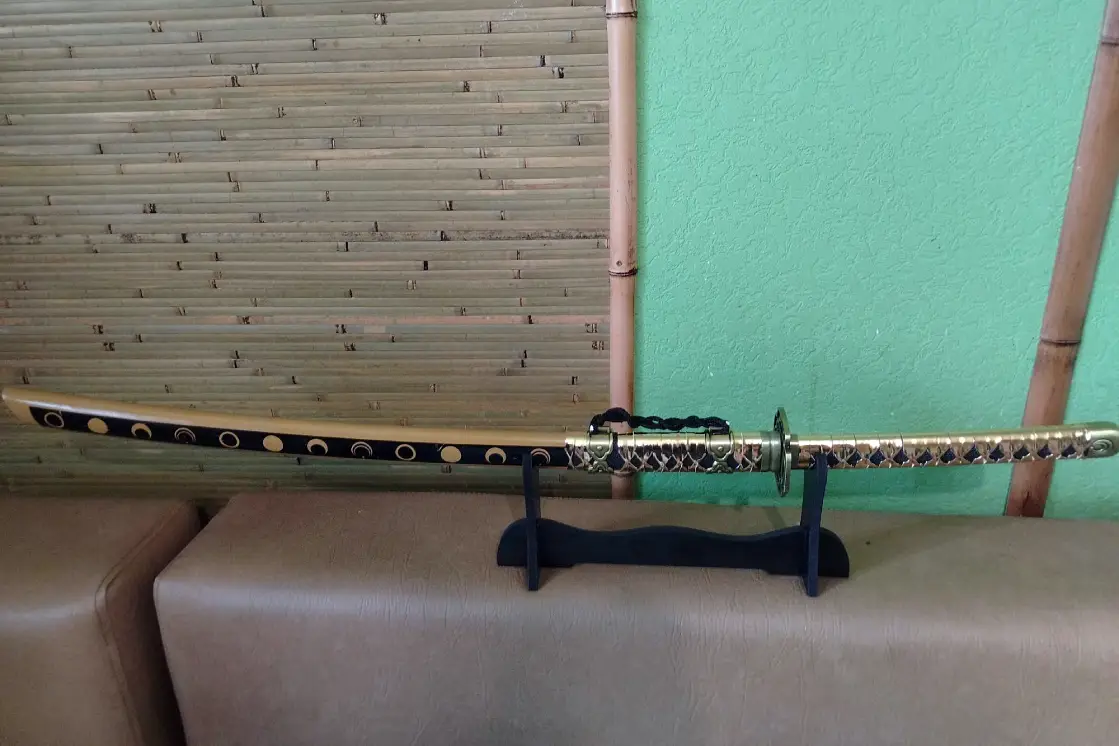 Золотая японская катана весом полтора кг с заточкой, объявление на Татат