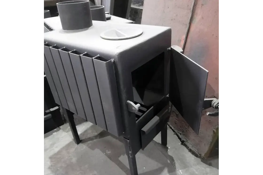 Печь буржуйка для гаража и дачи сталь 8 мм 25 кг