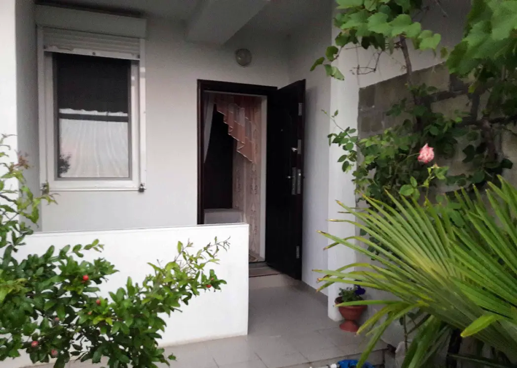 Аренда 2-х комнатной квартиры в Мисхоре, объявление на Татат