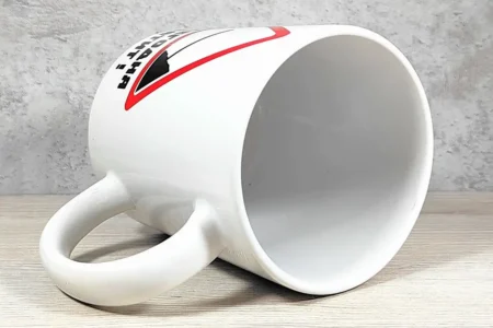 Белая кружка для офиса с оригинальной надписью, объявление на Татат