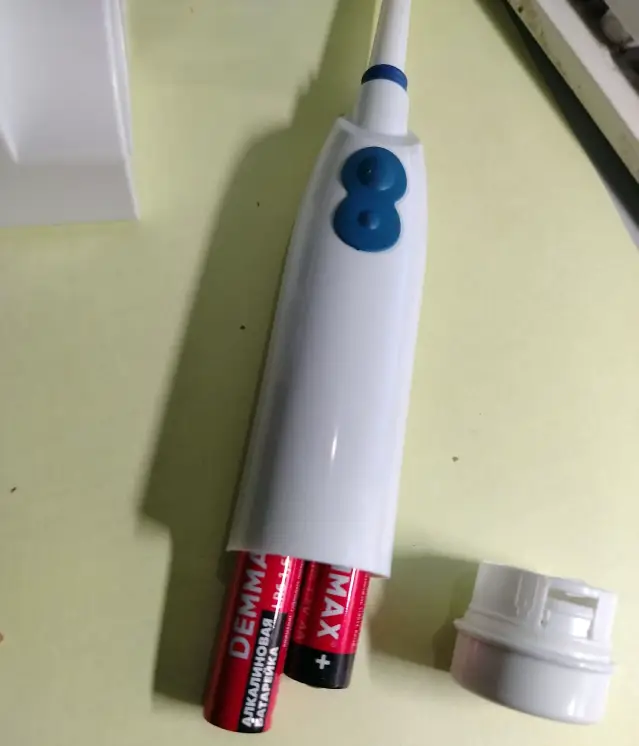 Электрические зубные щётки со сменными насадками для семьи, объявление на Татат