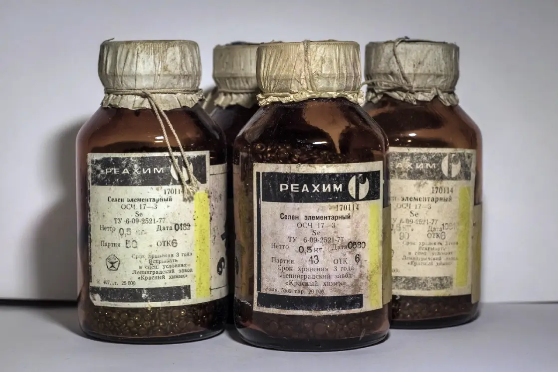 Куплю порошки металлов: молибден, цирконий, вольфрам