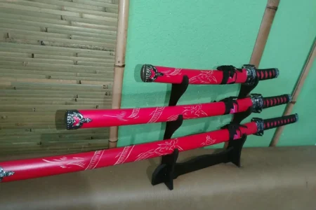 Стальная золотая катана элитного исполнения на базе, объявление на Татат