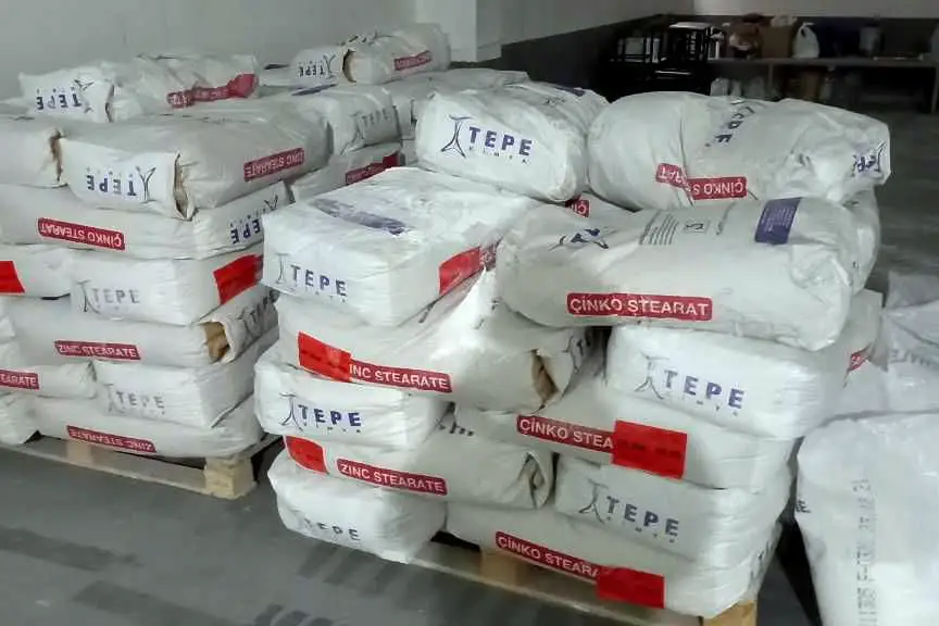 Куплю стеарат кальция и цинка а также ПВХ смолу