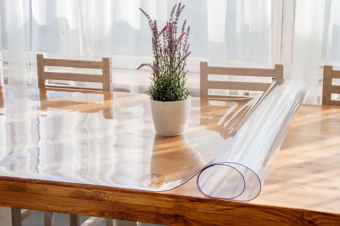 Универсальное гибкое стекло для защиты мебели