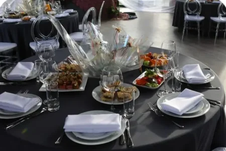 Выездной свадебный банкет и оформление площадок в Москве, объявление на Татат